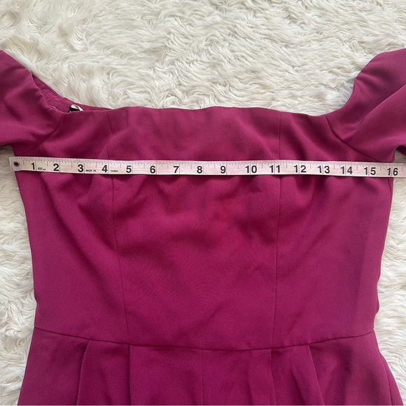 Gal Meets Glam Jumpsuit Meredith Crepe Off the Shoulder Wide Leg Petite Sz 6P - Picture 11 of 14